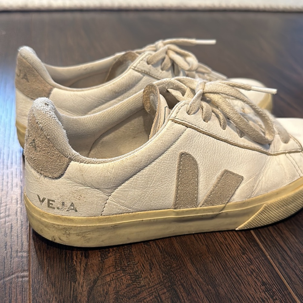 Veja🤍 - Picture 2 of 2